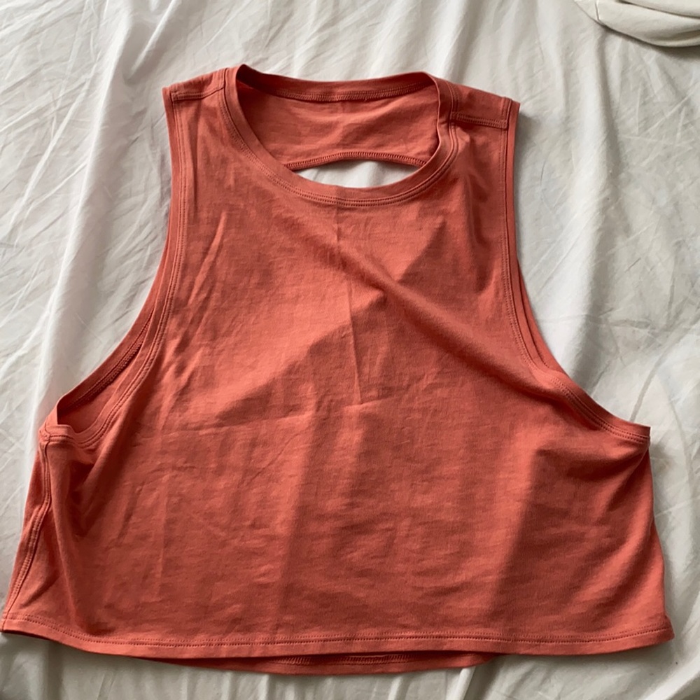 Lululemon muscle crop